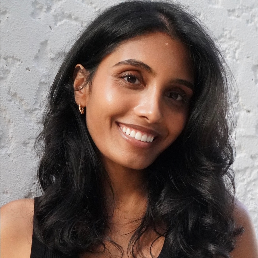 Meet your Posher, Naina